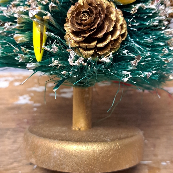 Vintage Fruit Bottle Brush Japan Tree - Picture 8 of 9